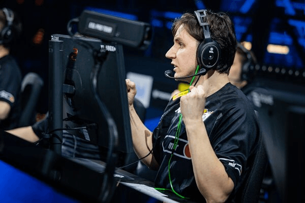 Nikolay Bityukov Mir